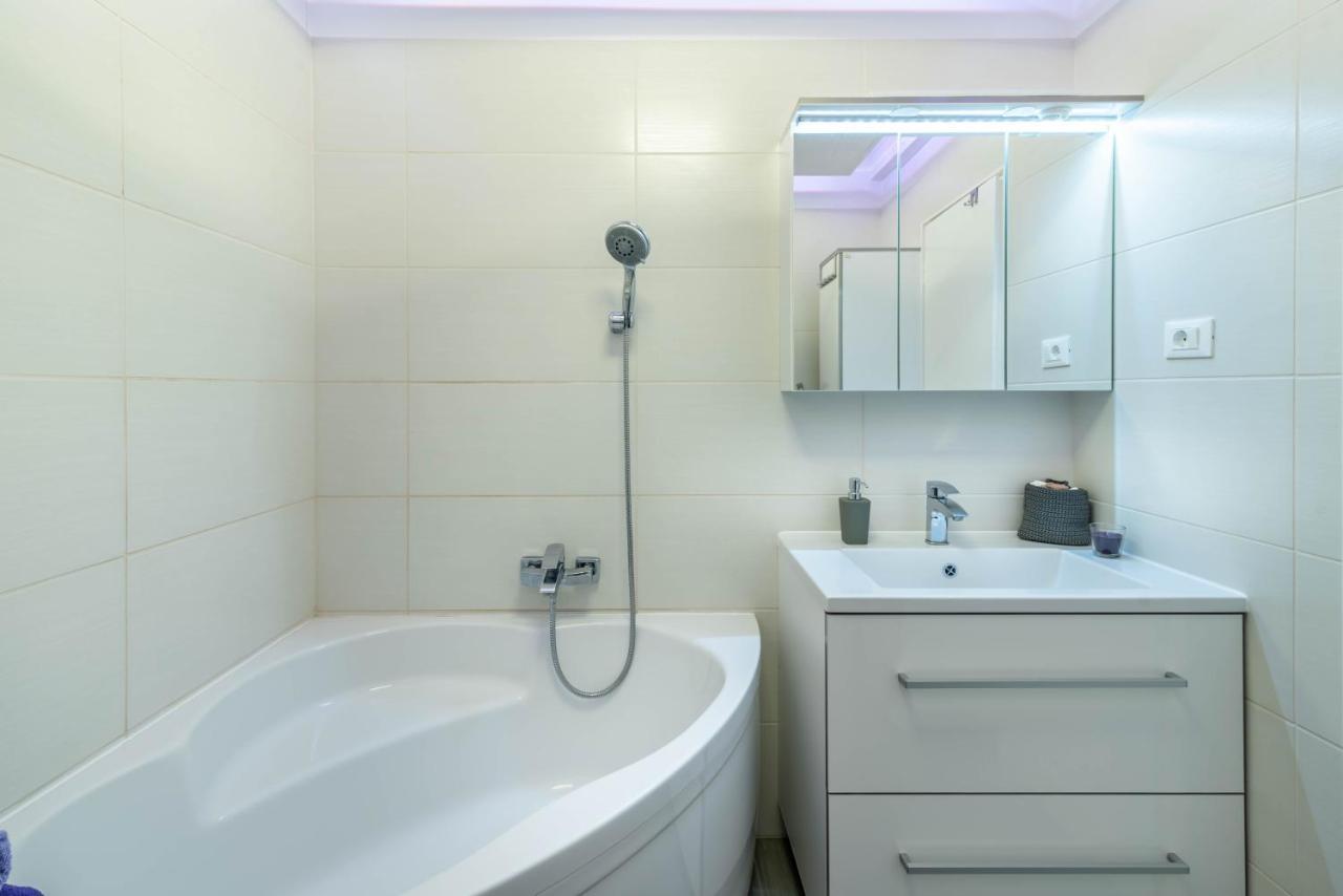 Apartment Jan 2+2 With Balcony بولا المظهر الخارجي الصورة