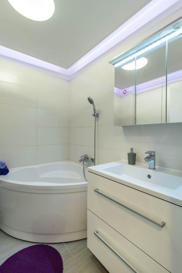 Apartment Jan 2+2 With Balcony بولا المظهر الخارجي الصورة